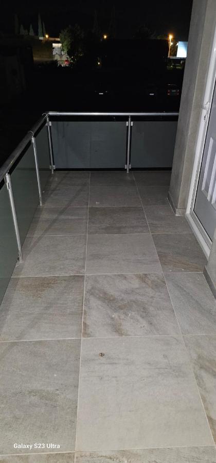 Ekonomic Apartmani Golubovci Kültér fotó
