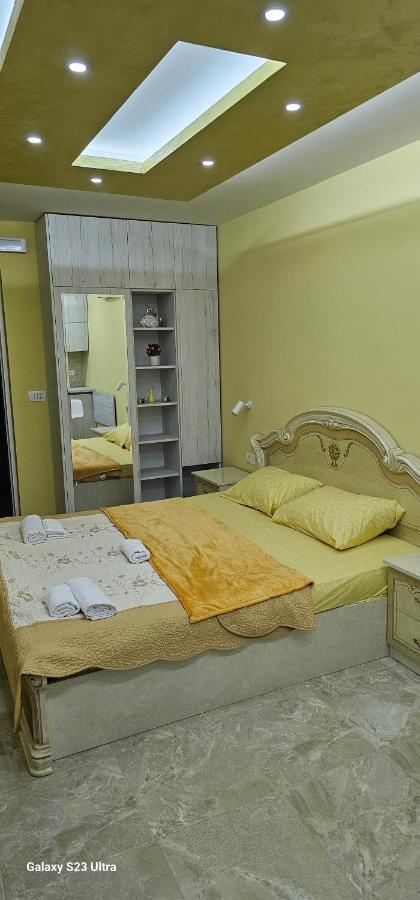 Ekonomic Apartmani Golubovci Kültér fotó